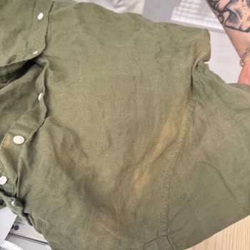 Lacoste Gömlekte Renk Solması Ve Olumsuz İnceleme Sonucu Hayal Kırıklığı Yarattı