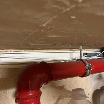 Fiber Kablo Doğalgaz Borusuna Bağlandı, Güvenlik Ve Görüntü Sorunu Oluştu