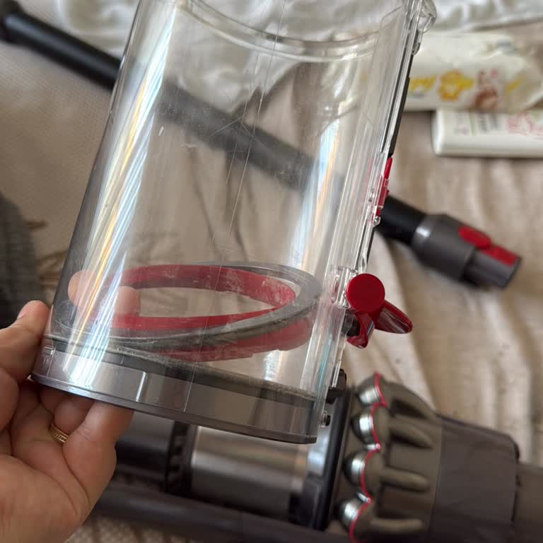 Dyson V15 Süpürge Toz Haznesi Stok Sorunu Ve Mağduriyet