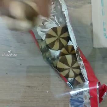 A101 2 Bisküvi Yapışık Geldi
