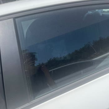 Vale Hizmetiyle Aracımız İnşaat Alanına Park Edildi Ve Kir İçinde Bırakıldı