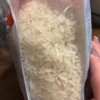 Migros'tan Aldığım Pirinçte Canlı Böcekler Çıktı, Ücret İadesi Bekliyorum