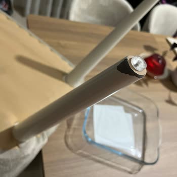 Kelebek Mobilya Sandalyelerde Boya Soyulması Ve Aylarca Çözüm Bekleyişi