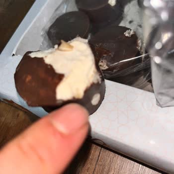 Çikolatanın İçinden Dişe Benzer Yabancı Cisim Çıktı, Sağlığım Tehlikeye Girdi!