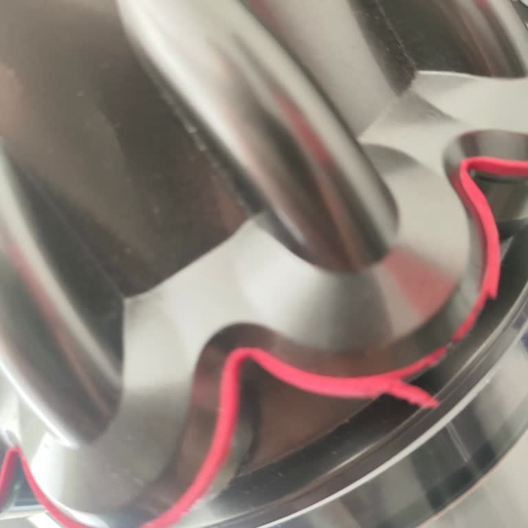 Dyson V15 Detect Absolute Cyclone Body Issue - I Want Free Repair