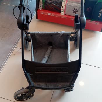 Bebek Arabasında Kırılan Parçalar Ve Yetersiz Servis Desteği