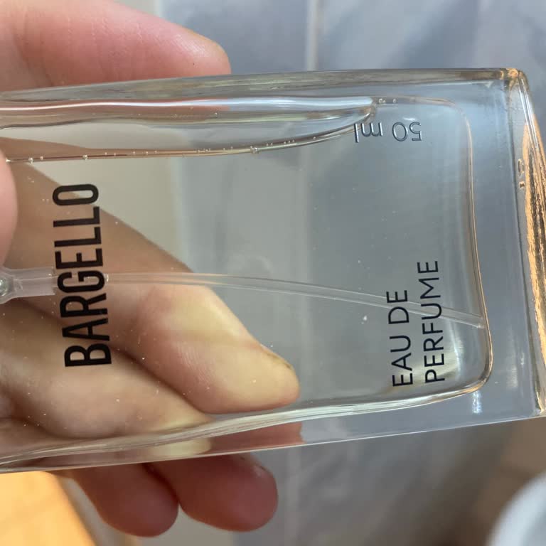 Satın Aldığım Parfümün Şişesinde Tortu Oluştu