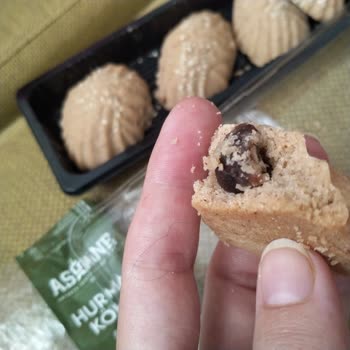 BİM Aşhane Hurmalı Kömbeden Kıl Çıktı