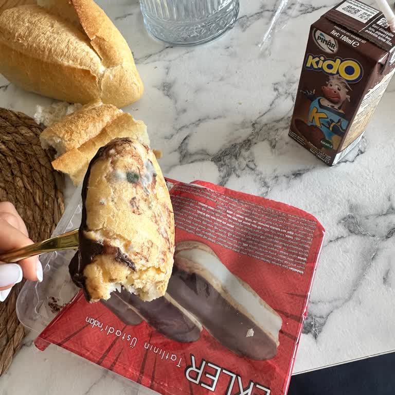 Son Kullanma Tarihi Geçmiş Ve Küflü Ürün Satışıyla Sağlık Riski