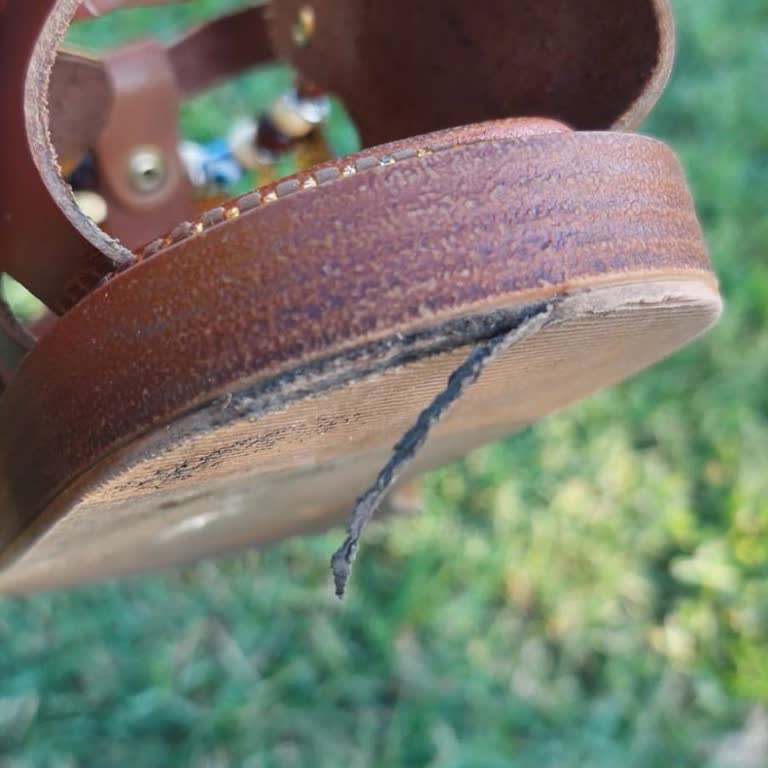 Desa'dan Aldığım Sandalette Topuk Tabanı Sorunu Ve Yetersiz Garanti Hizmeti