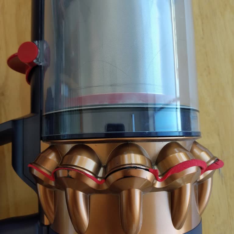 Dyson Süpürgede Sünger Kaplama Sorunu Ve Yetersiz Müşteri Hizmeti