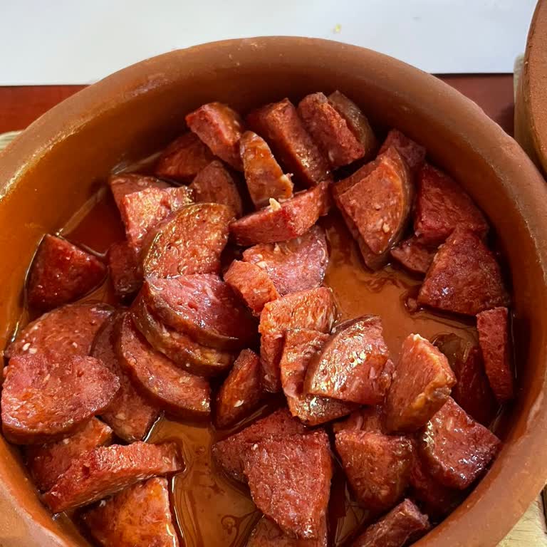 Yetersiz Hizmet Ve Çiğ Ürünlerle Hayal Kırıklığı: Kara Fırın Alabalık Tesisleri'nde Olumsuz Kahvaltı Deneyimi