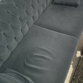 Emre Mobilya (Sultanbeyli) Teslim Edilen Koltuklar Ayıplı, Yırtık, Kırık Ve Yıpranmış Şekilde Geldi