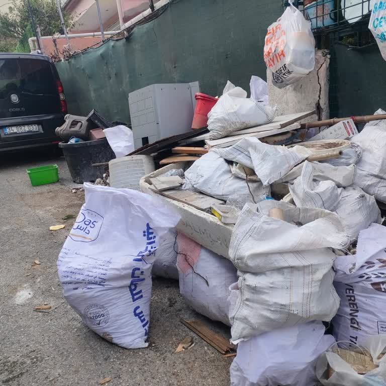 Bahçemizdeki Atıklar 6 Gündür Alınmıyor, Çevre Kirliliği Artıyor