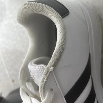 Adidas Ayakkabıda Kısa Sürede Deri Kırılması Ve Deformasyon