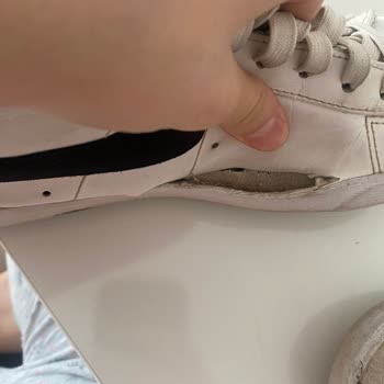 Blazer Ayakkabılarda Tekrarlayan Yırtılma Sorunu Mağduriyet Yaşatıyor