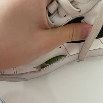 Blazer Ayakkabılarda Tekrarlayan Yırtılma Sorunu Mağduriyet Yaşatıyor