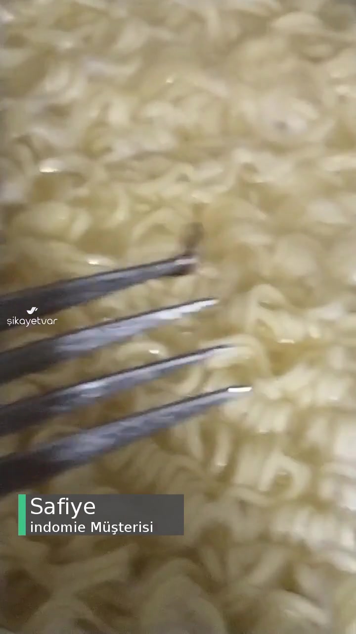 indomie Noodle'den Böcek Çıktı! videonun kapak resmi