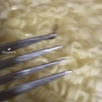indomie Noodle'den Böcek Çıktı!