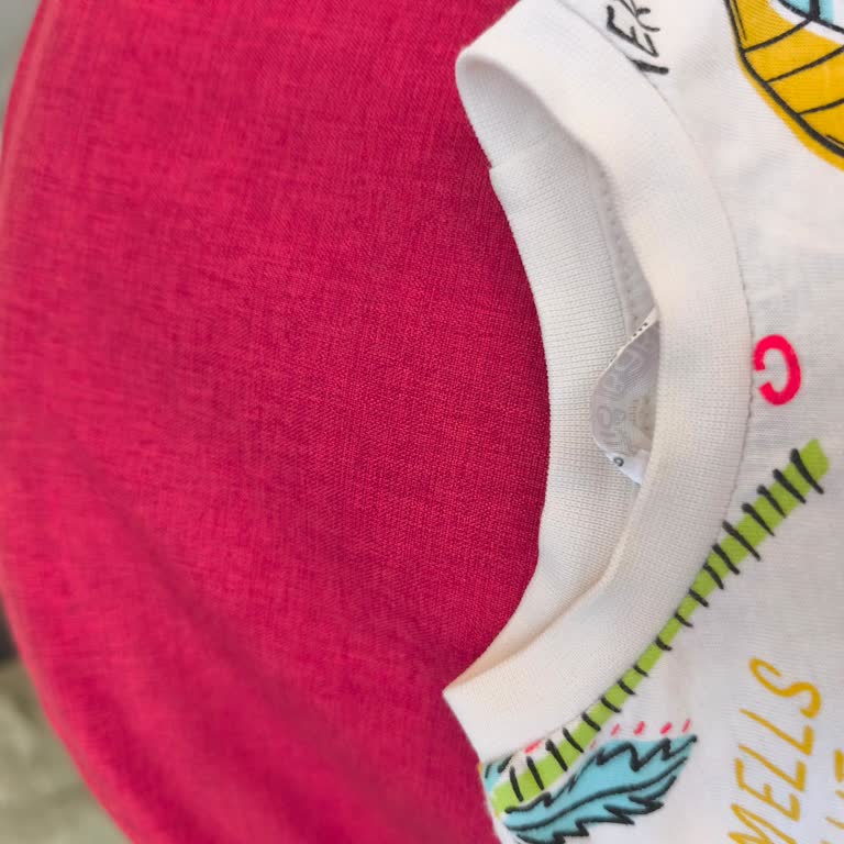 Çocuk Tişörtünde Dar Yaka Nedeniyle Mağazadan Destek Alamadım