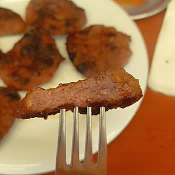 Pişmemiş Ve Yanmış Köfte Nedeniyle Ödemenin İadesini İstiyorum