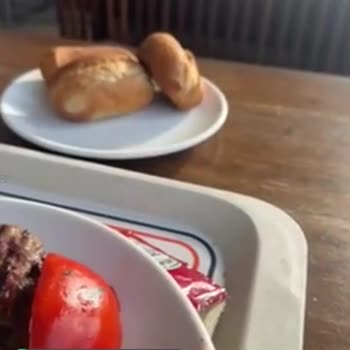 Günaydın Restaurant Pişmemiş Köfte Porsiyon Çok Az!