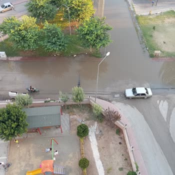 Rögar Patlaması Nedeniyle Mahallemizde Kötü Koku Ve Sağlık Riski Oluştu