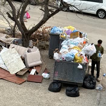 Ümraniye Belediyesi Çöp Konteyneri Eksikliği Nedeniyle Mahallede Birikme Ve Kötü Koku Sorunu