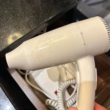 Hijyen Sorunları, Personel İlgisizliği Ve Ücret İadesinde Mağduriyet Yaşadım