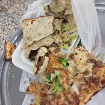 Siparişte Hijyen Sorunu Ve İlgisiz Canlı Destek