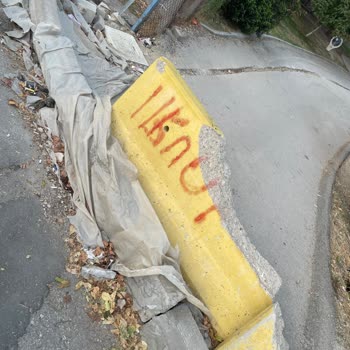 Park Girişindeki Engel Bebek Arabası Ve Engelliler İçin Büyük Sorun Yaratıyor