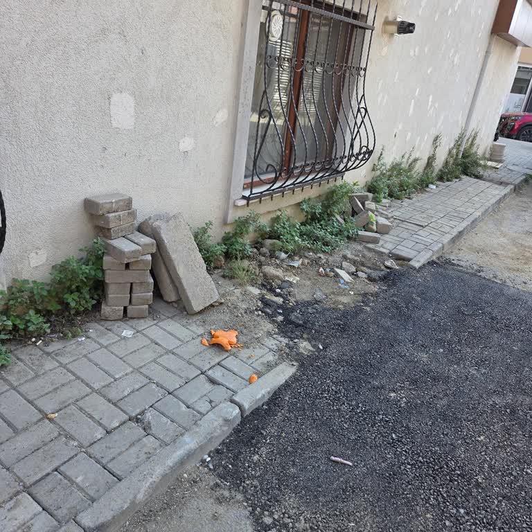 Kazı Sonrası Kaldırımın Düzeltilmemesi Ve Güvenlik Sorunu