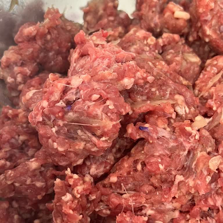 Migros Sanal'dan Sürekli Kalitesiz Ve Yabancı Maddeli Kıyma Teslimatı Mağduriyeti