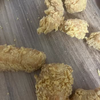 Soğuk Ve Kalitesiz Ürün, İlgisiz Şube Nedeniyle Mağduriyet Yaşadım