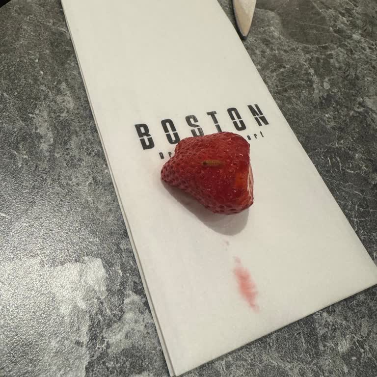 Boston Drink Dessert Şubesinde Hijyen Sorunu Ve Yetersiz İlgi