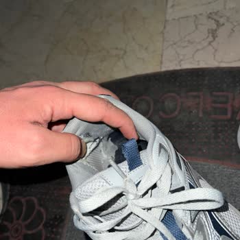 Kısa Sürede Deforme Olan Ayakkabı Ve Yetersiz İnceleme Süreci