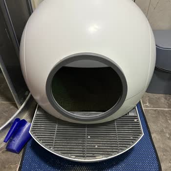 Neutron Akıllı Kedi Tuvaleti Kum Haznesinde Deformasyon