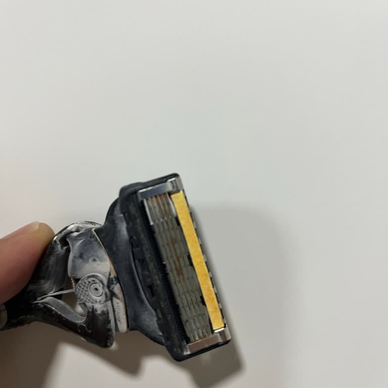 Gillette Mach 5 Tıraş Bıçaklarında Sürekli Paslanma Sorunu Ve Çözüm Talebi
