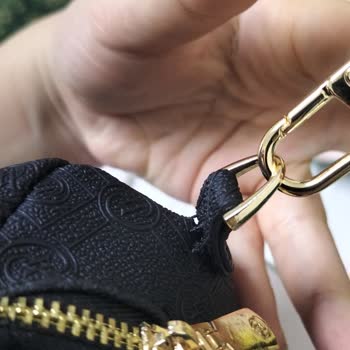 Enesbagss Yırtık Çanta Satışı!