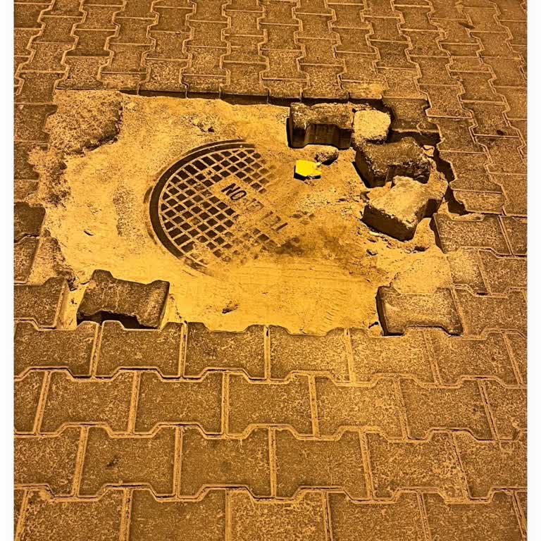 Efeler'de Menhol Kapağı Kaynaklı Yol Güvenliği Sorunu