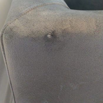 Teslim Edilen Koltuk Takımında Üretim Hataları Ve Kötü Koku Sorunu Çözülemedi