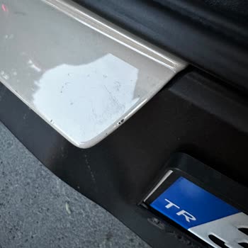 Yeni Alınan Volvo EX40 Araçta Boya Dökülmesi Ve Servis İlgisizliği