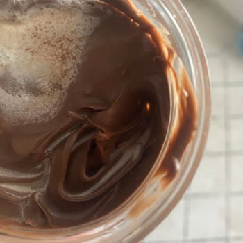 Nutella Kavanozunda Beyazlık Gördüm Nedenini Anlayamadım