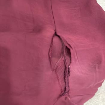 Kötü Kumaş Kalitesi Ve Yetersiz Müşteri Hizmeti Nedeniyle İade Talebi