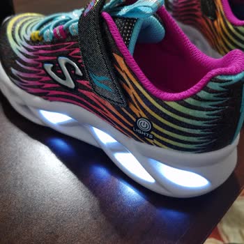 Kullanılmamış Ayakkabı Arızalı Çıktı, Müşteri Hizmetleri Yanıt Vermiyor