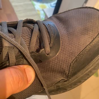 Skechers Ayakkabıda 6 Ayda Açılma Ve Garanti Sürecinde Çözüm Sunulmaması