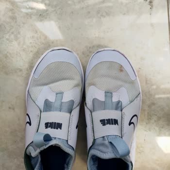 Kısa Sürede Açılan Nike Ayakkabılar İçin Değişim Talebi