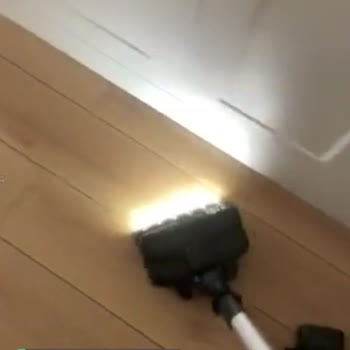 Bosch Dikey Süpürge Geri Bırakıyor Topladıklarını!