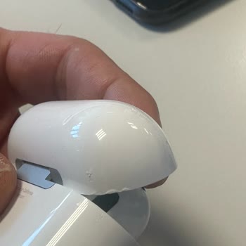 Spigen Kılıf Nedeniyle Airpods'umda Oluşan Hasar Ve İlgisizlik