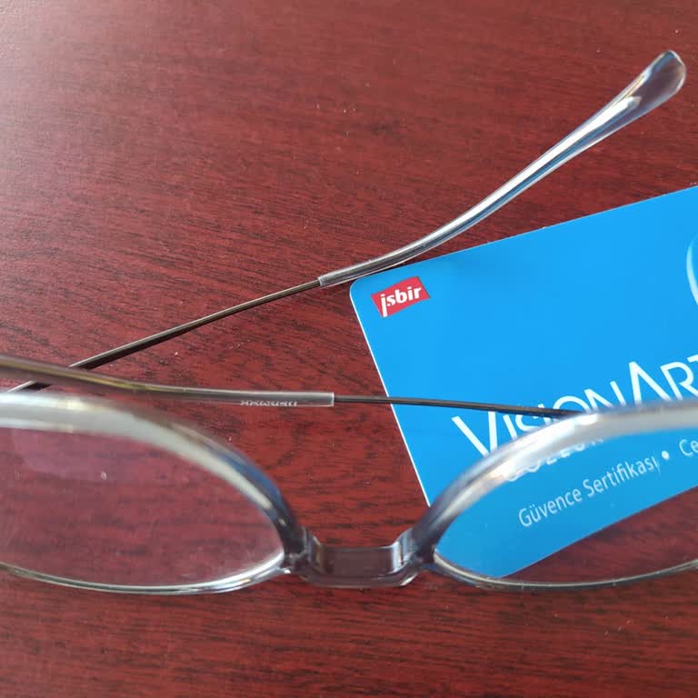 Aldığım Çift Odaklı Gözlük Hayatımı Kolaylaştırmak Yerine Zorluk Yaşatıyor